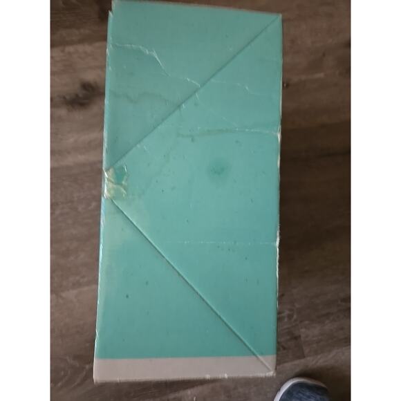 “I Love Lucy" Baby Lucy Doll - Grape Stomping Episode 150 open Box - Picture 2 of 8